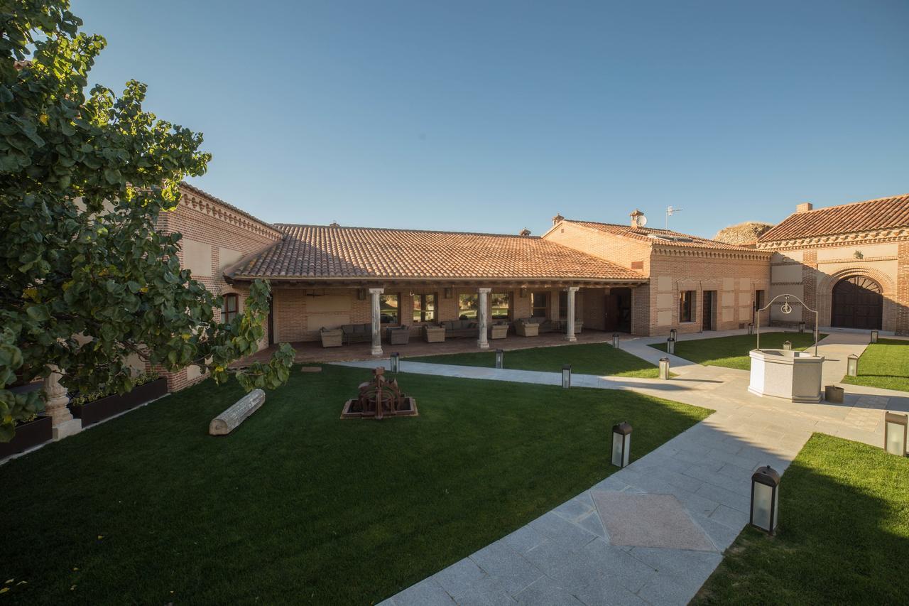 Posada Isabel De Castilla Madrigal de las Altas Torres Eksteriør bilde